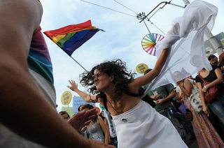 Illustration for article titled Pride Around The World